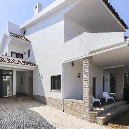 With Swimming Pool By Homing * פארדס